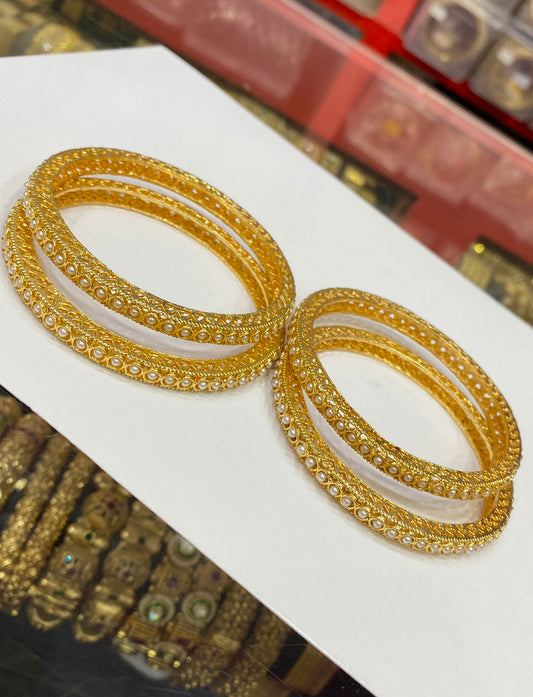 The Elegance of Indian Gold-Plated Bangles: Tradition Meets Modernity