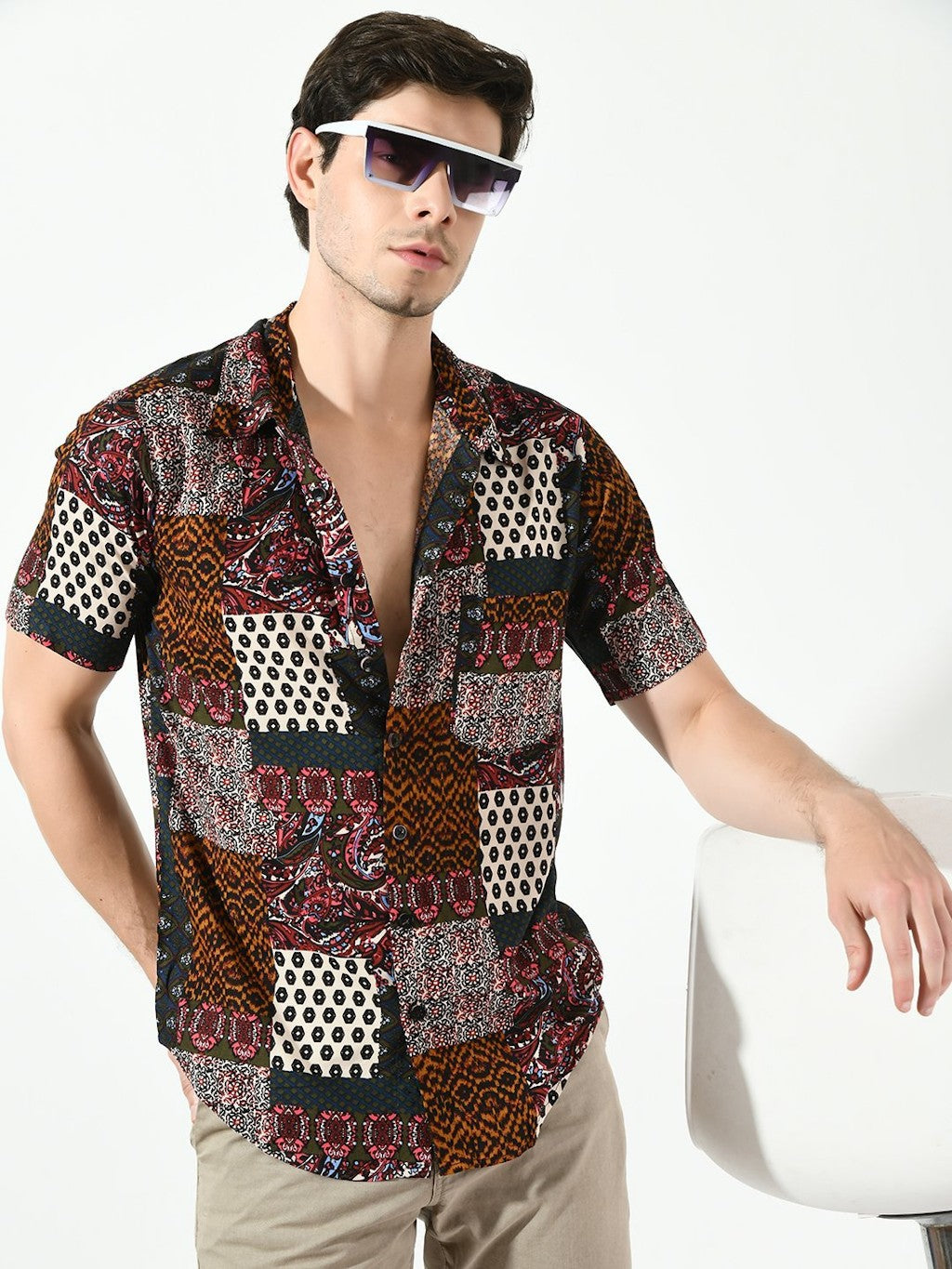 Abstract Printed Half Sleeves Resort Shirt (Size-XL)