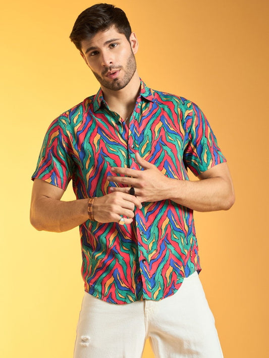 Abstract Wave Printed Half Sleeves Casual Shirt (Size-M)