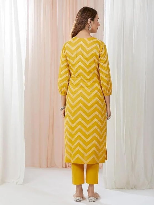 Women's Mustard Cotton Printed Straight Kurta with Pant set Size M