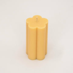 Daisy Pillar Candle